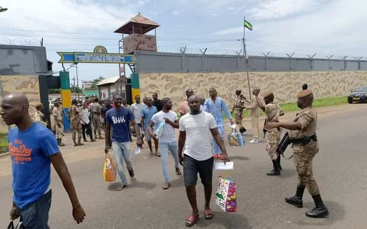 Prison centrale de Libreville : plus de 500 prisonniers recouvrent la liberté