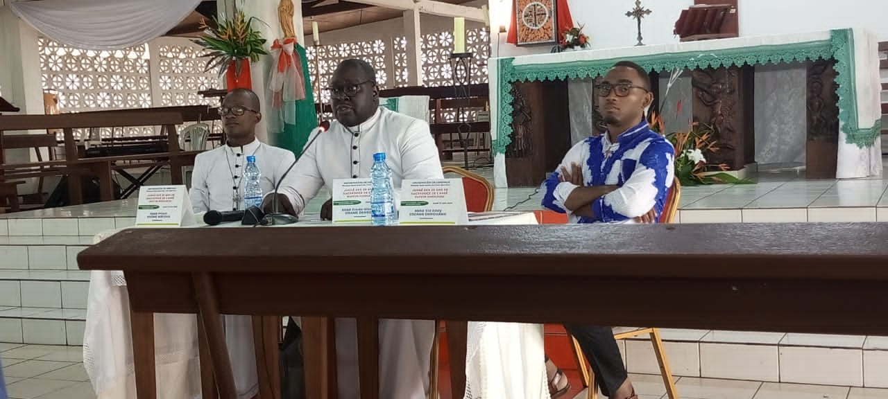 Paroisse Saint André : célébration du jubilé des 20 ans de sacerdoce de l’abbé Ruffin NGOUBOU